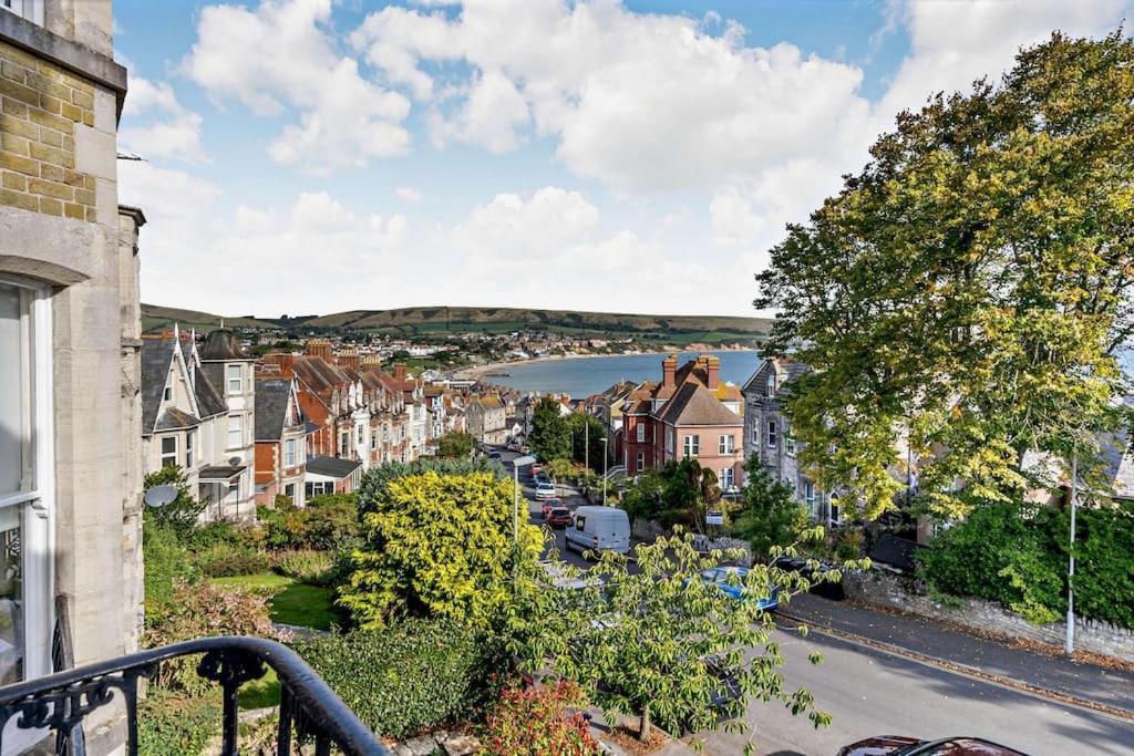 Dizzy Heights Swanage Sleeps 10 With Amazing Views Villa ภายนอก รูปภาพ