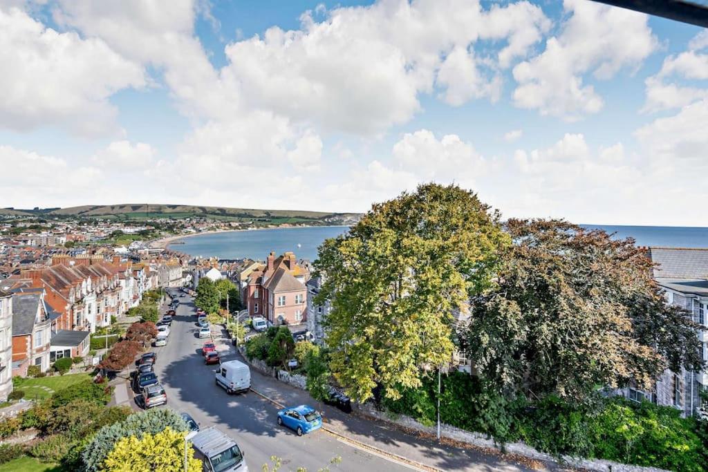 Dizzy Heights Swanage Sleeps 10 With Amazing Views Villa ภายนอก รูปภาพ
